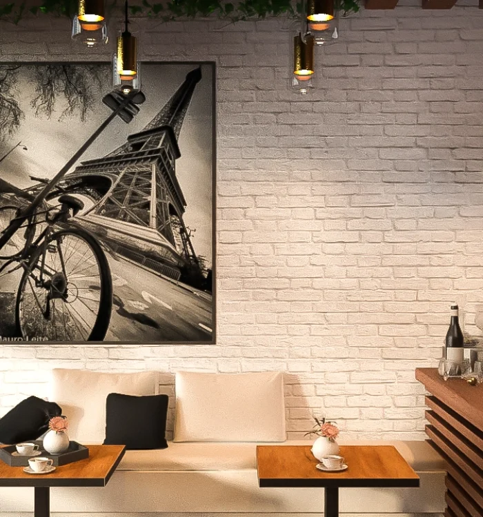 Cafe_ Leo
